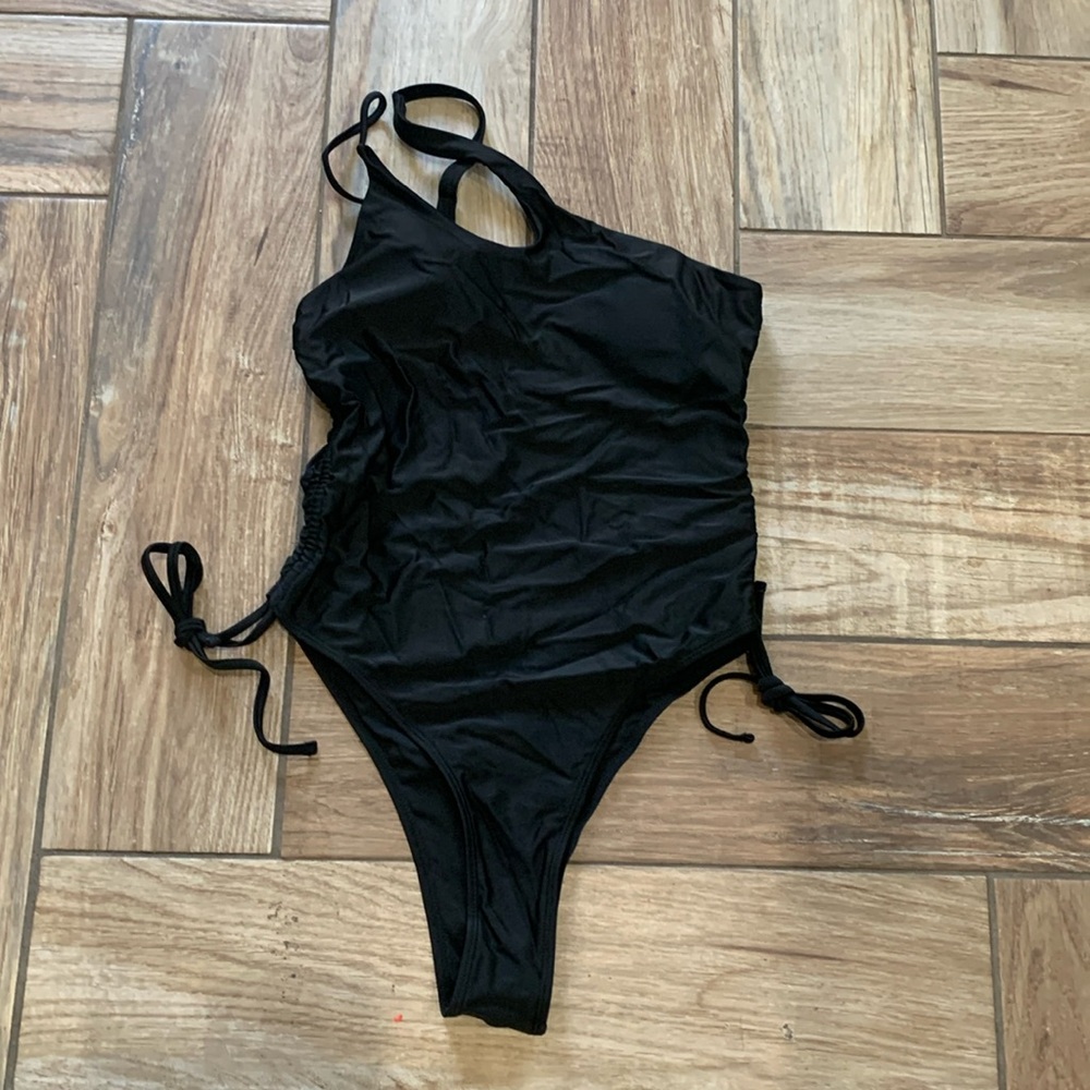 New without tags womens medium black one piece a line off the shoulder swimsuit